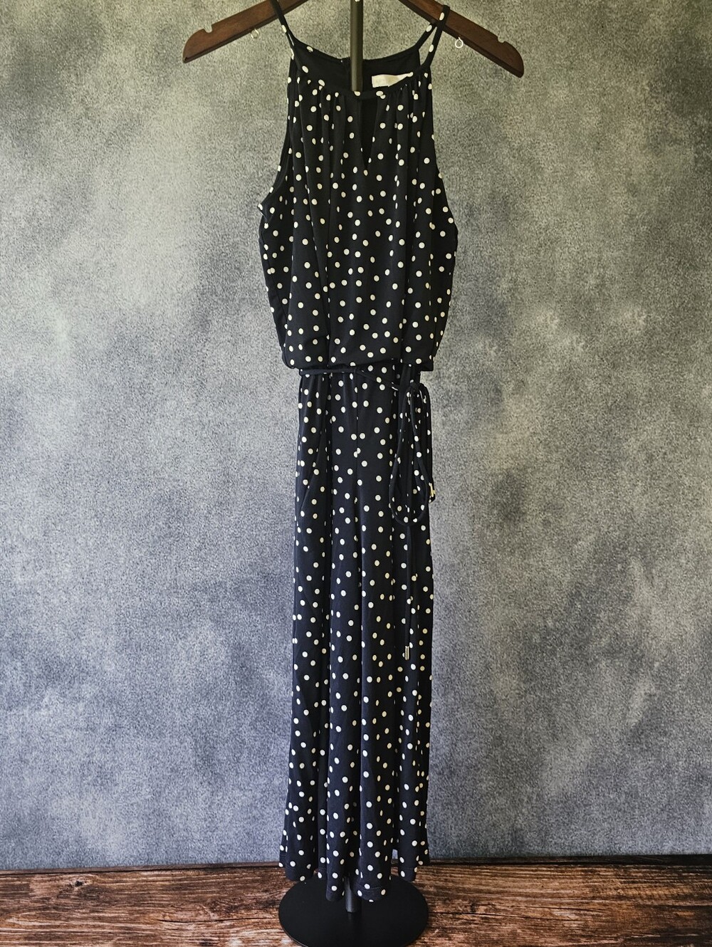 Womens' size 8 London Times sleeveless halter-style wide-leg jumpsuit